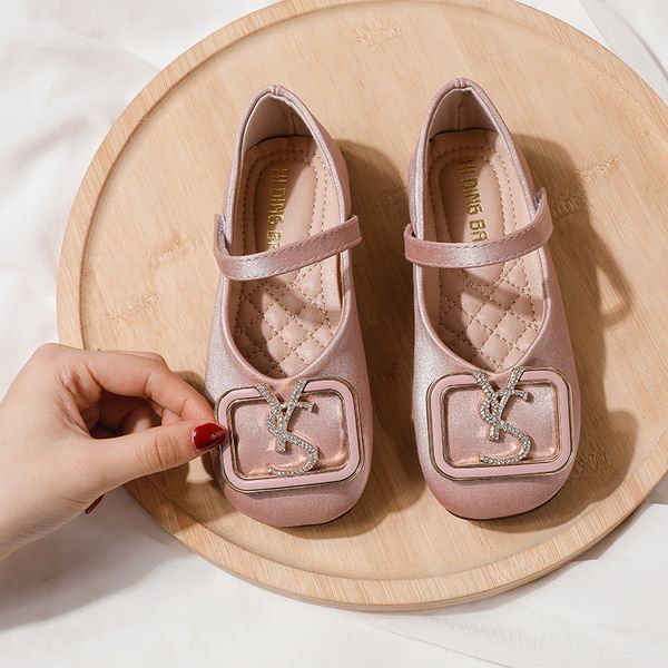70% off factory online 2021 korean version new children's velcro single shoes lovely square buckle rhinestone soft bottom princess perf, Black
70% off factory online 2021 korean version new children's velcro single shoes lovely square buckle rhinestone soft bottom princess perf, Black