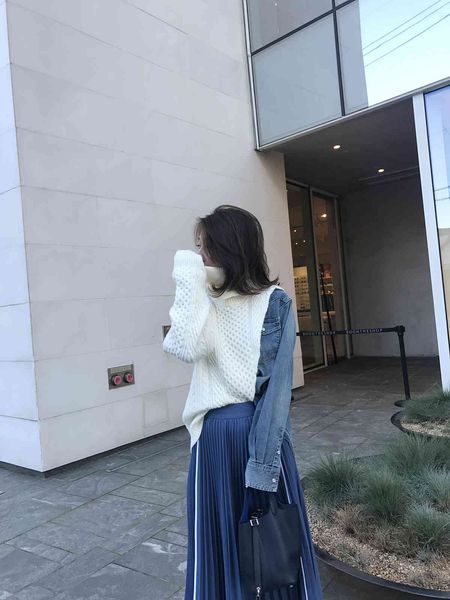 denim spliced knitted long sleeve turtleneck pullover sweater women asymmetry loose sweaters, White;black
denim spliced knitted long sleeve turtleneck pullover sweater women asymmetry loose sweaters, White;black