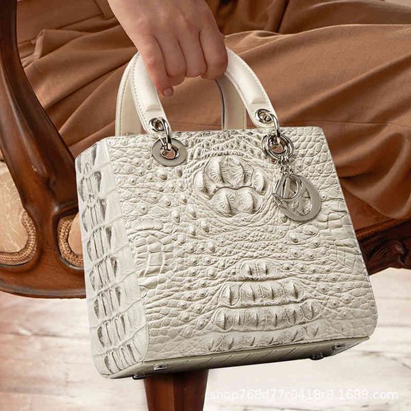 new women's bag 2021 crocodile bone diana bag fashion handbag single shoulder messenger cowhide women's bag
new women's bag 2021 crocodile bone diana bag fashion handbag single shoulder messenger cowhide women's bag