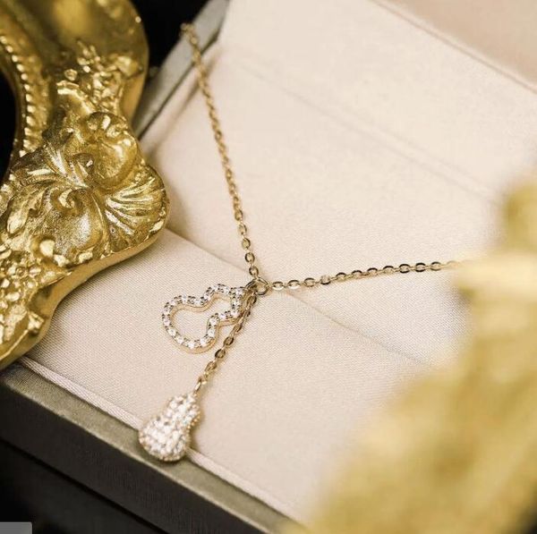 link, chain gourd-shape adjustable fresh fashion light luxury temperament exquisite bracelet gorgeous women shiny rhinestone hand, Black
link, chain gourd-shape adjustable fresh fashion light luxury temperament exquisite bracelet gorgeous women shiny rhinestone hand, Black