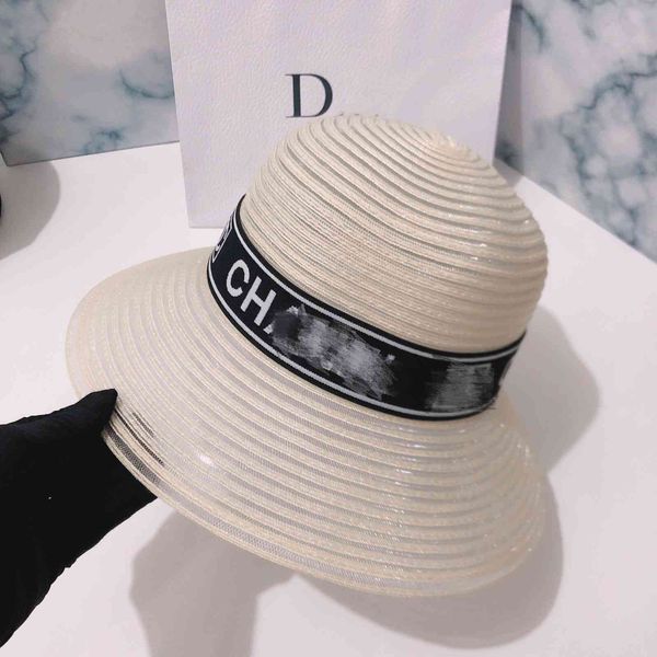 fashion hat children's new sunshade and sunscreen fisherman's hat beach anti ultraviolet versatile face grass hat tide, Black;white
fashion hat children's new sunshade and sunscreen fisherman's hat beach anti ultraviolet versatile face grass hat tide, Black;white