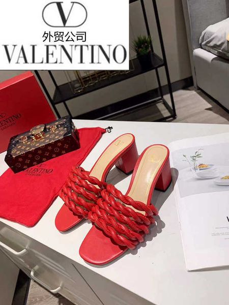pumps luxury women high heels sandals slippers mules slides men loafers designer ballerinas sneakers dress shoes gjxh, Black;white
pumps luxury women high heels sandals slippers mules slides men loafers designer ballerinas sneakers dress shoes gjxh, Black;white
