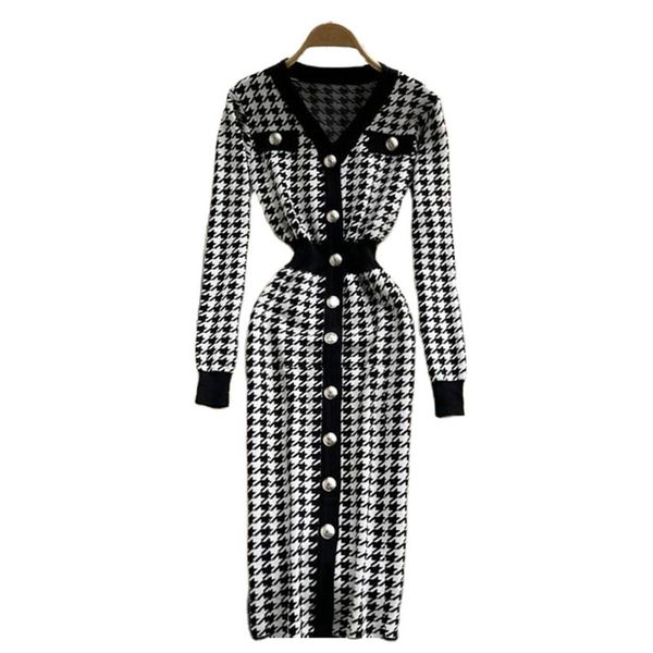 2022 autumn winter new fashionable casual v-neck knitted sweater dress retro slim fit houndstooth midi length pencil dress, Black;gray
2022 autumn winter new fashionable casual v-neck knitted sweater dress retro slim fit houndstooth midi length pencil dress, Black;gray