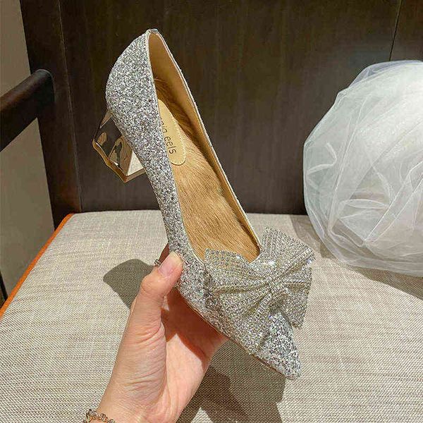 dress shoes 5119-5 pointed heel's thick heels autumn 2022 french high sense xiuhe wedding drs annual meeting single shoes, Black
dress shoes 5119-5 pointed heel's thick heels autumn 2022 french high sense xiuhe wedding drs annual meeting single shoes, Black