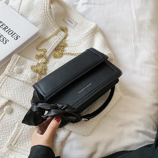 evening bags textured fashion shoulder bag 2021 trendy chain messenger niche design single armpit small square
evening bags textured fashion shoulder bag 2021 trendy chain messenger niche design single armpit small square
