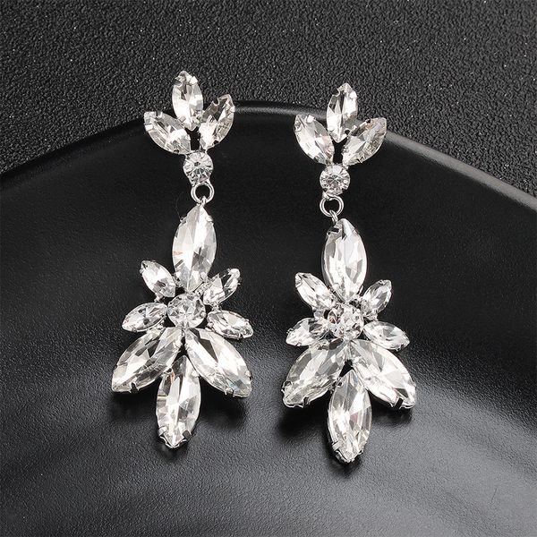 fashion women long drop earrings silver clear austrian crystal flower dangle earrings wedding bride jewelry jcc059
fashion women long drop earrings silver clear austrian crystal flower dangle earrings wedding bride jewelry jcc059