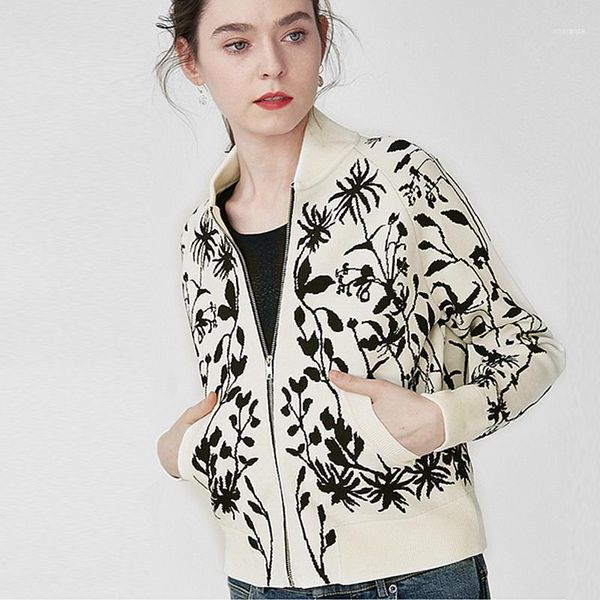 jacket women 66% viscose jacquard knitted design o neck drop shoulder zipper long sleeve pockets 2 colors 2021 fashion1, Black;brown
jacket women 66% viscose jacquard knitted design o neck drop shoulder zipper long sleeve pockets 2 colors 2021 fashion1, Black;brown
