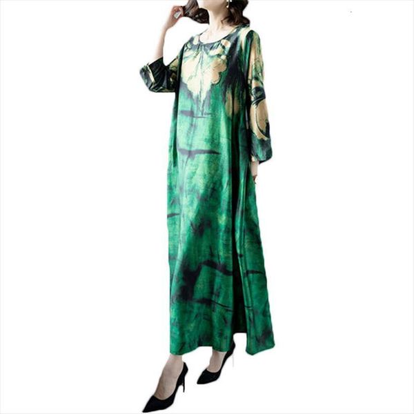 large size national wind spring women dress summer loose printing big swing round neck 3 4 sleeve x825, Black;gray
large size national wind spring women dress summer loose printing big swing round neck 3 4 sleeve x825, Black;gray