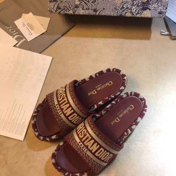 slipper 2021 new home d embroidered slippers with thick soleszly, Black 
slipper 2021 new home d embroidered slippers with thick soleszly, Black