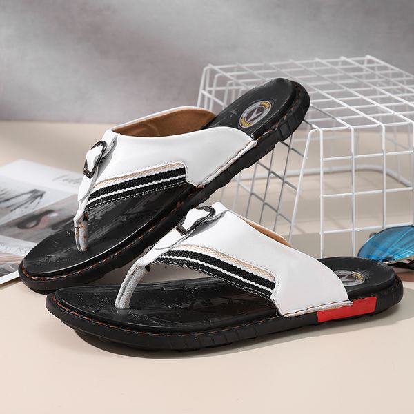men's fashion slippers stylish outdoor comforable daily beach casual flats flip-flops 2201, Black
men's fashion slippers stylish outdoor comforable daily beach casual flats flip-flops 2201, Black
