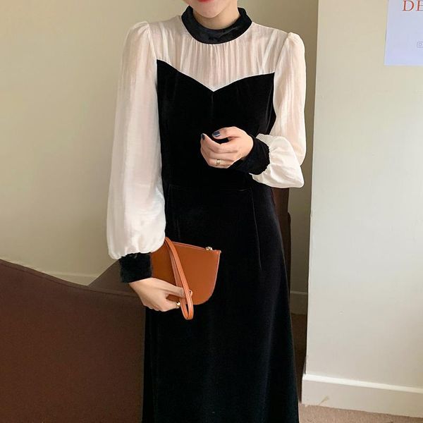 casual dresses woman dress 2021 korean fashion elegant retro o neck contrast mesh stitching velvet fake two-piece puff sleeve long, Black;gray
casual dresses woman dress 2021 korean fashion elegant retro o neck contrast mesh stitching velvet fake two-piece puff sleeve long, Black;gray