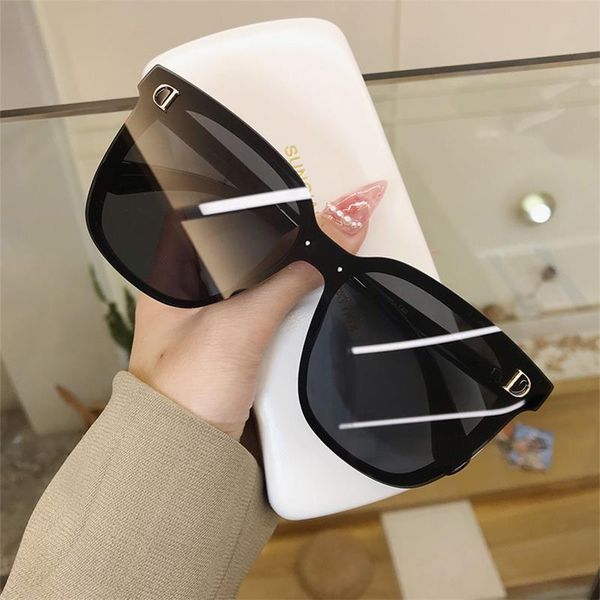 sunglasses black square oversized polarized women 2021 big frame d letter sun glasses trendy driving shade eyeglass, White;black
sunglasses black square oversized polarized women 2021 big frame d letter sun glasses trendy driving shade eyeglass, White;black