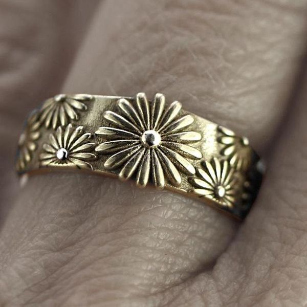 wedding rings minimalist male female flower ring charm gold silver color engagement hip hop metal thin for women men, Slivery;golden
wedding rings minimalist male female flower ring charm gold silver color engagement hip hop metal thin for women men, Slivery;golden