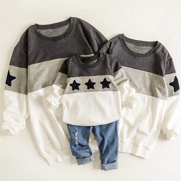 family matching clothes 2 colors patchwork star deco long sleeve sweatshirts for mom daughter dad son mommy and me clothes 211025, Blue
family matching clothes 2 colors patchwork star deco long sleeve sweatshirts for mom daughter dad son mommy and me clothes 211025, Blue