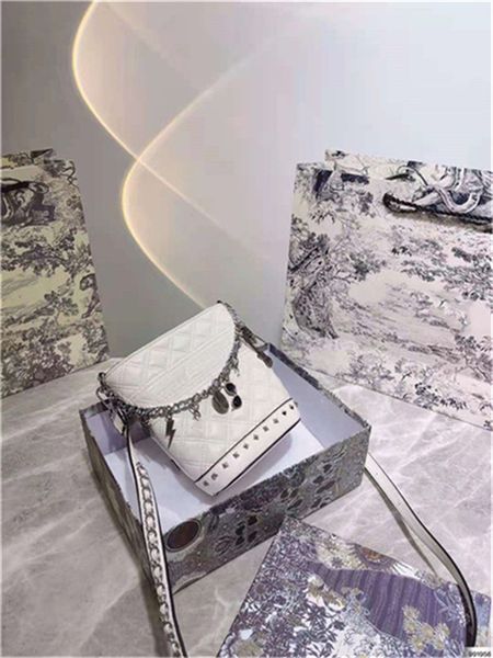 personalized bucket bags ladies luxury quality shoulder bag handbag messenger handbags wallet leather material fabric high-end fashion
personalized bucket bags ladies luxury quality shoulder bag handbag messenger handbags wallet leather material fabric high-end fashion