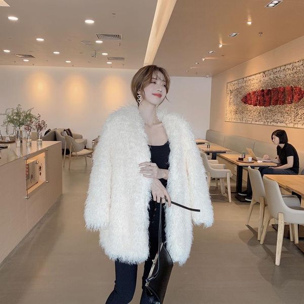 women's fur & faux 2021 winter fashion loose lamb coats female solid color warm outerwears ladies long jackets r384, Black
women's fur & faux 2021 winter fashion loose lamb coats female solid color warm outerwears ladies long jackets r384, Black