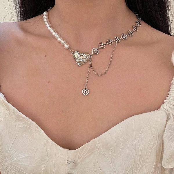pendant necklaces french pearl necklace love clavicle chain design hollowed out carved peach heart ins cool style, Silver
pendant necklaces french pearl necklace love clavicle chain design hollowed out carved peach heart ins cool style, Silver