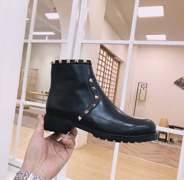 boots classic street style martin shoes ankle short for women platform booties rivet leather original packaging kb25, Black
boots classic street style martin shoes ankle short for women platform booties rivet leather original packaging kb25, Black