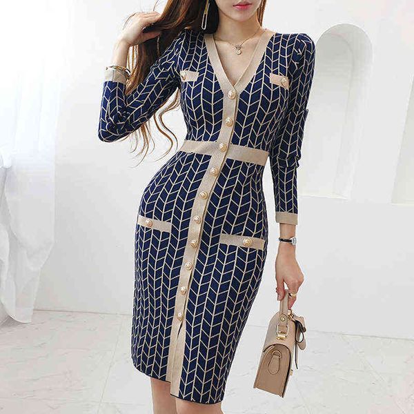 woman casual dresses 2022 autumn style temperament slim dign sense single breasted v-neck small fragrance knitted sweater dresses, Black;gray
woman casual dresses 2022 autumn style temperament slim dign sense single breasted v-neck small fragrance knitted sweater dresses, Black;gray