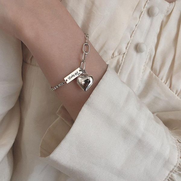 charm bracelets vintage lover heart bracelet lucky girl letter tag chain jewelry peach retro design fshion gift, Golden;silver
charm bracelets vintage lover heart bracelet lucky girl letter tag chain jewelry peach retro design fshion gift, Golden;silver