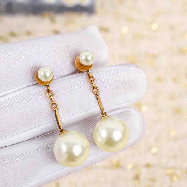 fashion gold earrings for lady designers women party wedding dangle earring lovers gift luxurys jewelry with resin beads, Silver
fashion gold earrings for lady designers women party wedding dangle earring lovers gift luxurys jewelry with resin beads, Silver