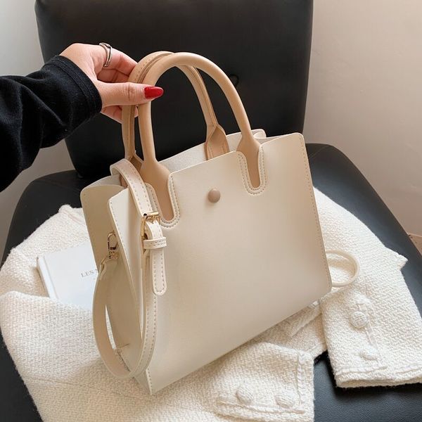 shopping high sense special-interest design bag female 2021 summer new internet celebrity messenger bag all-matching western style shoulder
shopping high sense special-interest design bag female 2021 summer new internet celebrity messenger bag all-matching western style shoulder