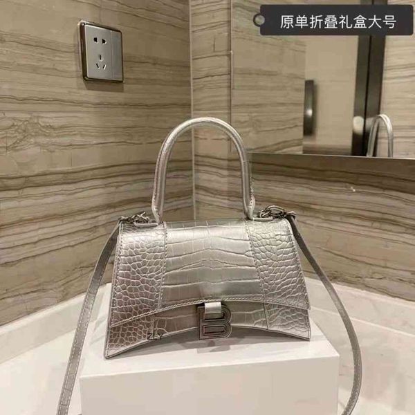 bag female b crocodile calf crescent messenger hourglass portable bag zly bags handbag women luxurys bags
bag female b crocodile calf crescent messenger hourglass portable bag zly bags handbag women luxurys bags