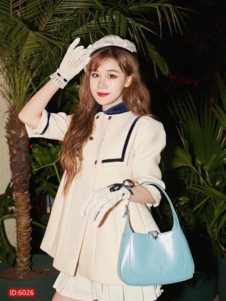 women's classic fashion luxury designer brand underarm handbag jackie hobo leather golden lock shoulder cross-body messenger
women's classic fashion luxury designer brand underarm handbag jackie hobo leather golden lock shoulder cross-body messenger