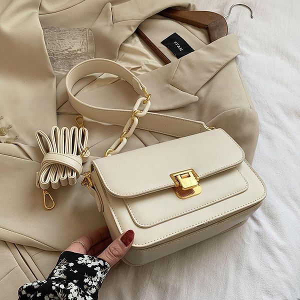 evening bags premium texture bag female 2021 trend solid color fashion all-match buckle black crossbody single shoulder small square
evening bags premium texture bag female 2021 trend solid color fashion all-match buckle black crossbody single shoulder small square