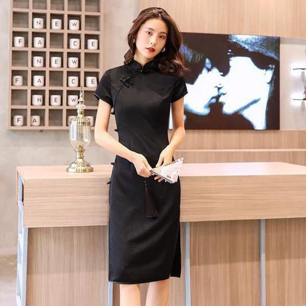 ethnic clothing black satin prom party dress gown slim high split qipao lady short sleeve vintage button cheongsam mandarin collar vest, Red
ethnic clothing black satin prom party dress gown slim high split qipao lady short sleeve vintage button cheongsam mandarin collar vest, Red