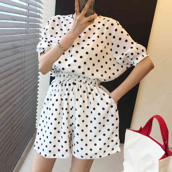 summer black bandage v-neck retro elegant wave point single-breasted puff waist strap piece shorts casual 16f0837 210510, Black;white
summer black bandage v-neck retro elegant wave point single-breasted puff waist strap piece shorts casual 16f0837 210510, Black;white