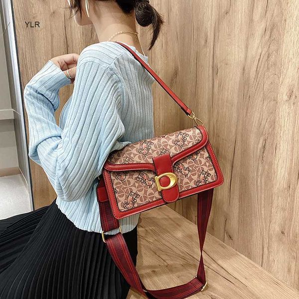 diofifi french women's trendy messenger bag personalized broadband one shoulder small flower handbag
diofifi french women's trendy messenger bag personalized broadband one shoulder small flower handbag