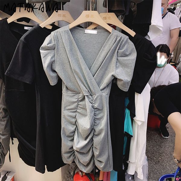 matakawa deep v-neck woman dress crossover puff sleeves robe femme slim waist folds vestidos mini dresses for women 210513, Black;gray
matakawa deep v-neck woman dress crossover puff sleeves robe femme slim waist folds vestidos mini dresses for women 210513, Black;gray