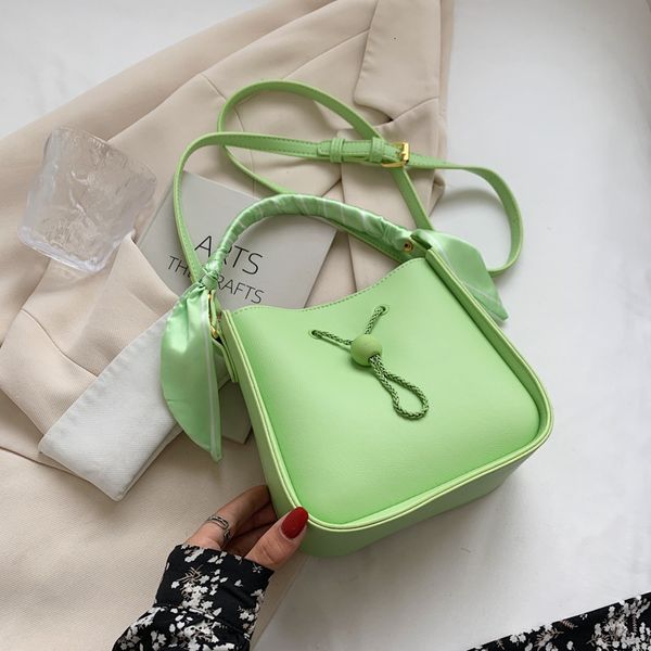 handbag texture small bag women's 2021 fashion single shoulder summer fresh messenger
handbag texture small bag women's 2021 fashion single shoulder summer fresh messenger