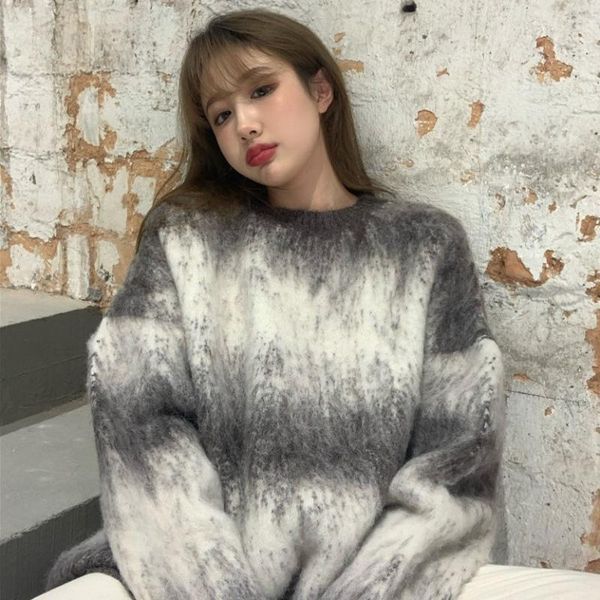 women's sweaters autumn 2021 languid gradient color thickened warm long sleeve sweater loose medium length round neck wear, White;black
women's sweaters autumn 2021 languid gradient color thickened warm long sleeve sweater loose medium length round neck wear, White;black