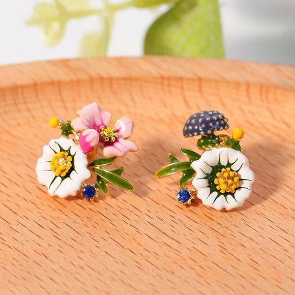 dangle & chandelier french enamel glaze flower earrings female fashion flowers dripping asymmetric white daisy elegant, Silver
dangle & chandelier french enamel glaze flower earrings female fashion flowers dripping asymmetric white daisy elegant, Silver