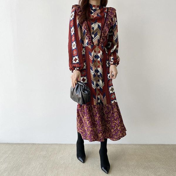 casual dresses vintage print floral colorblock dress for women stand collar long sleeve high waist frill trim midi female 2021 x809, Black;gray
casual dresses vintage print floral colorblock dress for women stand collar long sleeve high waist frill trim midi female 2021 x809, Black;gray