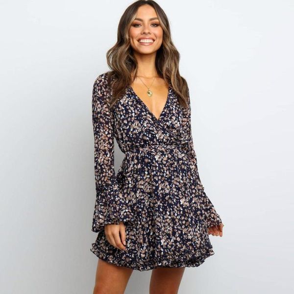 casual dresses women's vintage v neck flare sleeve slim swing pleated dress ladies floral print fashion short, Black;gray
casual dresses women's vintage v neck flare sleeve slim swing pleated dress ladies floral print fashion short, Black;gray