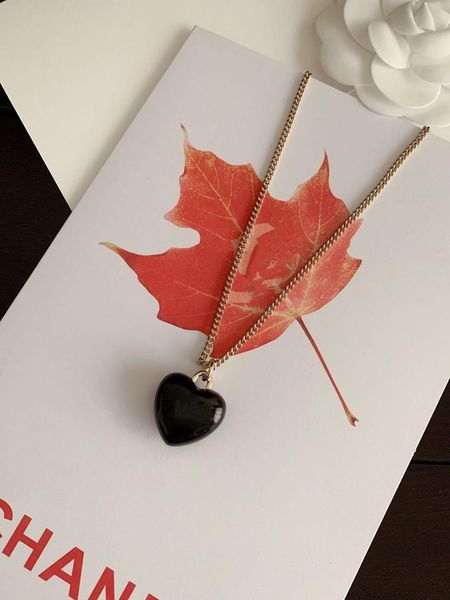 luxury designer jewelry womens necklaces pendants double letters c black heart love resin copper fashion with original box 18k gold plated, Silver
luxury designer jewelry womens necklaces pendants double letters c black heart love resin copper fashion with original box 18k gold plated, Silver