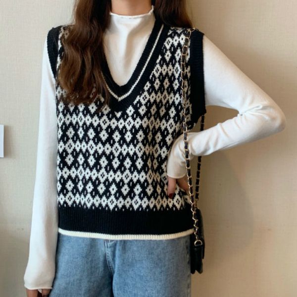 women tank knitted vest sweater pullover autumn winter female loose v-neck knitting sleeveless casual plaid 210423, Black;white
women tank knitted vest sweater pullover autumn winter female loose v-neck knitting sleeveless casual plaid 210423, Black;white
