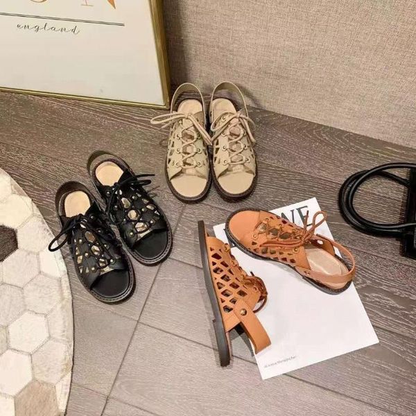 sandals woman roman style flats shoes 2021 luxury designer hole design beach zapatos de mujer, Black
sandals woman roman style flats shoes 2021 luxury designer hole design beach zapatos de mujer, Black