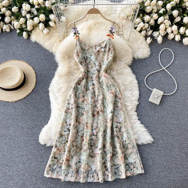 casual dresses 2021 summer fashion temperament vestidos women's embroidered mesh slim v-neck suspender midi dress dk268, Black;gray
casual dresses 2021 summer fashion temperament vestidos women's embroidered mesh slim v-neck suspender midi dress dk268, Black;gray