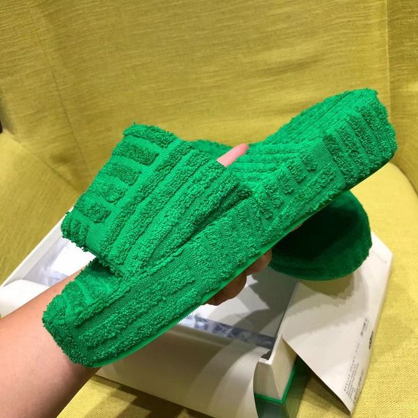 high-end womens slippers brand new indoor and outdoor available designer towels, flat-bottomed, large size 35-41, net-explosive solid-color, Black
high-end womens slippers brand new indoor and outdoor available designer towels, flat-bottomed, large size 35-41, net-explosive solid-color, Black