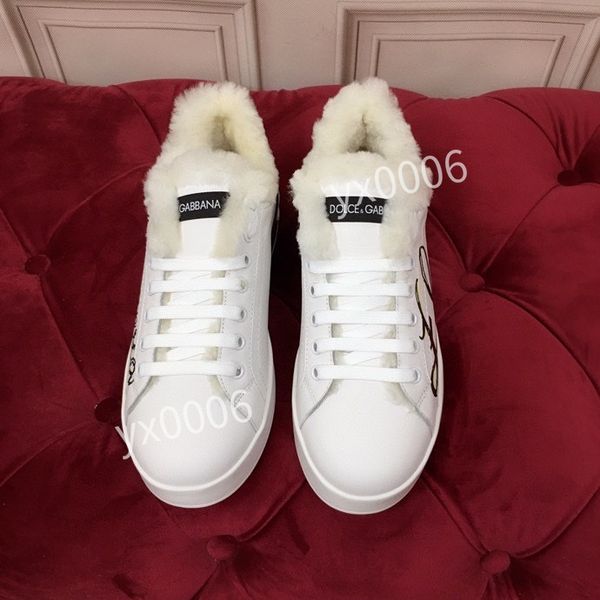 2021 mens white low vulcanized canvas sneakers 35-41 luxurys designers shoes rubber soles women designer trainer casual shoe hc200905, Red;white
2021 mens white low vulcanized canvas sneakers 35-41 luxurys designers shoes rubber soles women designer trainer casual shoe hc200905, Red;white