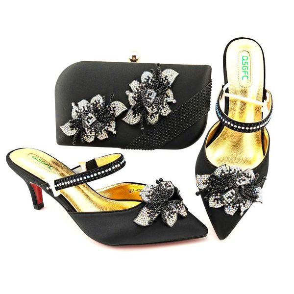 dress shoes 2021 italian design selling and lastest luxury crystal style elegant ladies bag set in sky black color for party
dress shoes 2021 italian design selling and lastest luxury crystal style elegant ladies bag set in sky black color for party