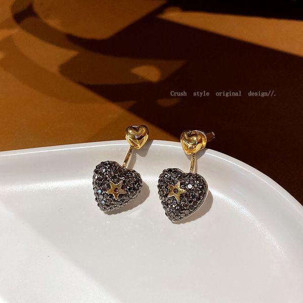 925 silver needle inlaid diamond love five pointed star fashion mystery earring net red temperament personality earrings
925 silver needle inlaid diamond love five pointed star fashion mystery earring net red temperament personality earrings