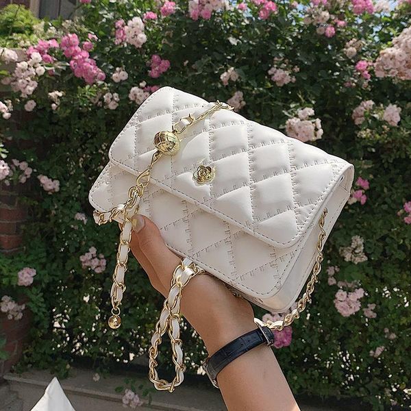 evening bags niche design -selling bag 2021 diamond chain crossbody senior female wild square shoulder width: 19cm
evening bags niche design -selling bag 2021 diamond chain crossbody senior female wild square shoulder width: 19cm
