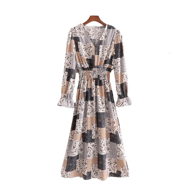 women's t-shirt streetwear women v-neck elastic waist dresses 2021 fashion ladies plaid patchwork dress vintage female chic floral, White
women's t-shirt streetwear women v-neck elastic waist dresses 2021 fashion ladies plaid patchwork dress vintage female chic floral, White