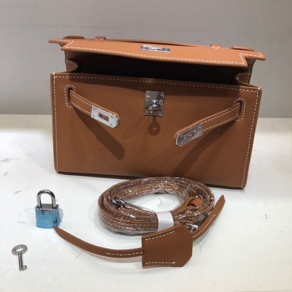 2021 genuine brand fashion luxury designer bags purses women shoulder handbags bag new leather clutch totes ladies classic hileng
2021 genuine brand fashion luxury designer bags purses women shoulder handbags bag new leather clutch totes ladies classic hileng
