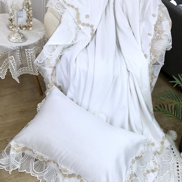 comforters & sets luxury solid color lace 3pcs quilts + pillowcase air condition summer quilt breathable wedding bedding blankets bed covers
comforters & sets luxury solid color lace 3pcs quilts + pillowcase air condition summer quilt breathable wedding bedding blankets bed covers